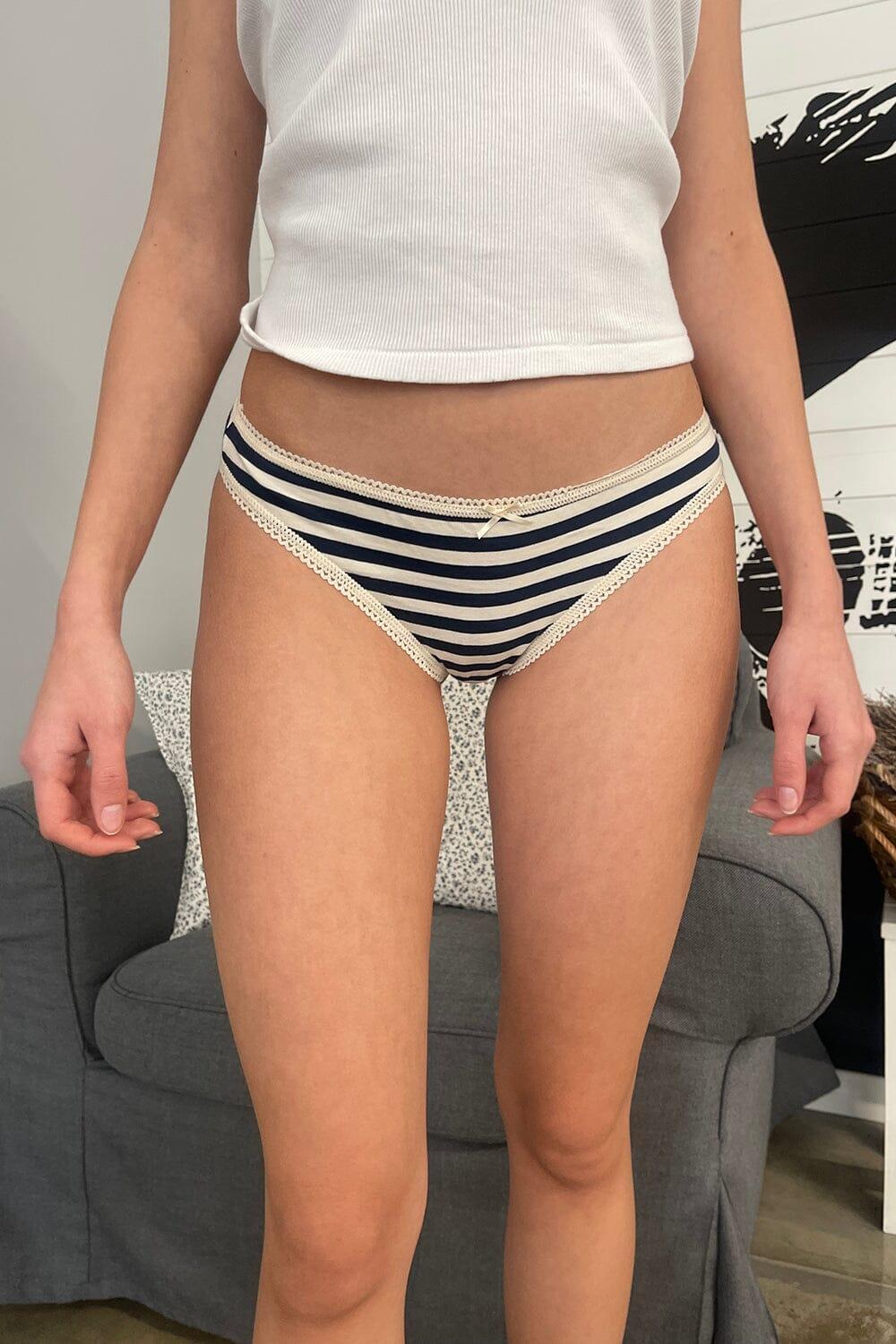 Stripe Scallop Bow Underwear Product Image