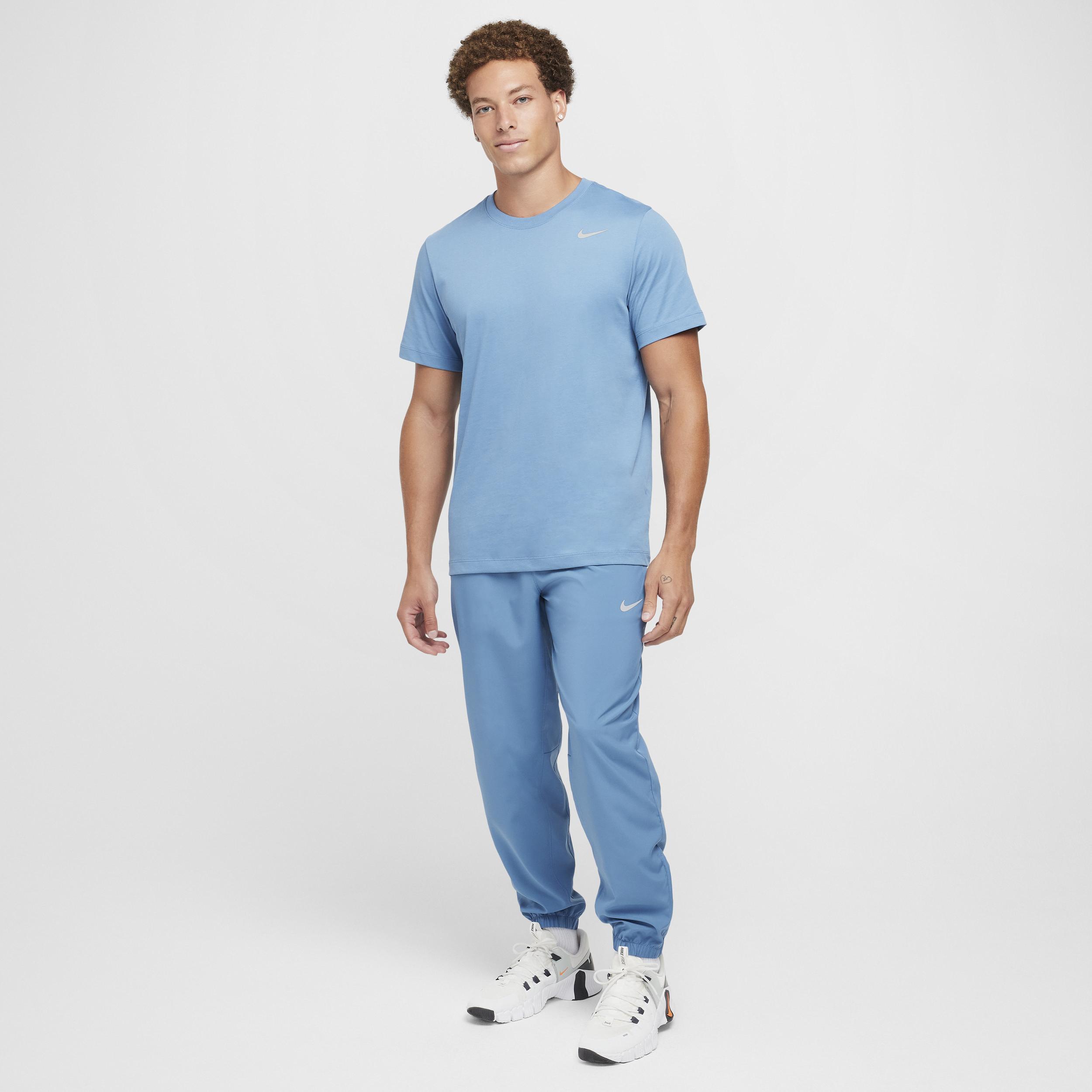 Nike Men's Form Dri-FIT Tapered Versatile Pants Product Image