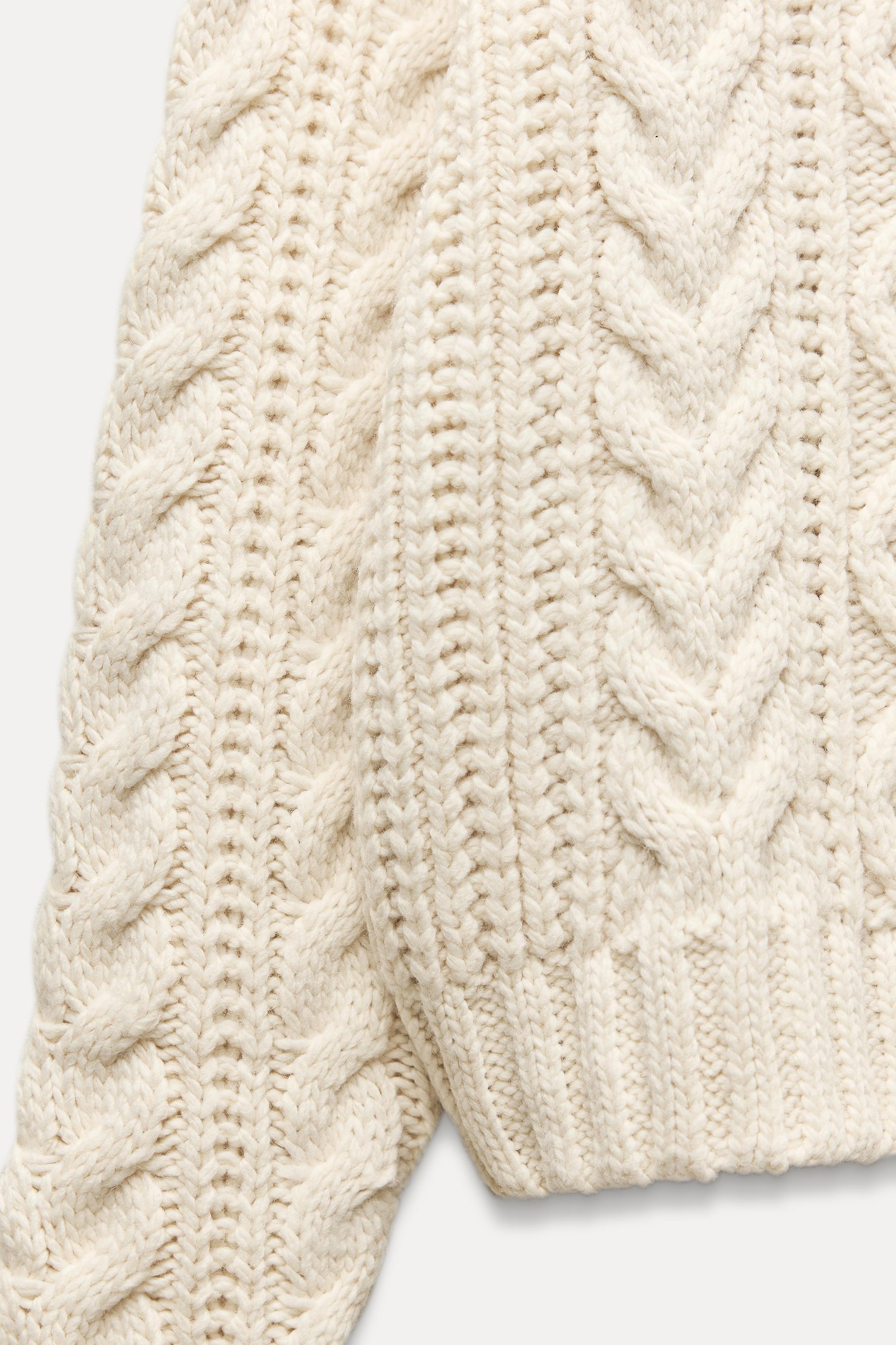 CABLE KNIT SWEATER Product Image