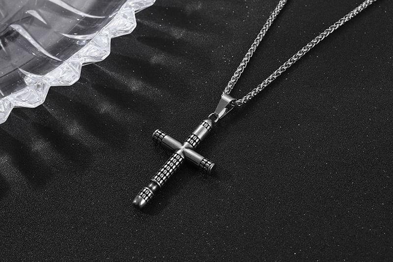 Cross Pendant Necklace Product Image