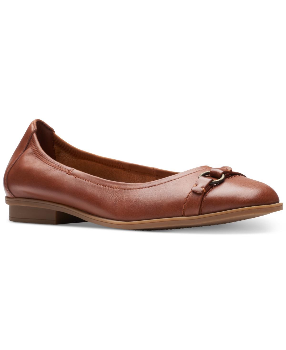 Clarks Womens Lyrical Sky O-Ring Strapped Ballet Flats Product Image