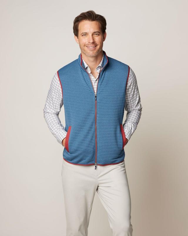 Notch Quilted Knit Vest Male Product Image