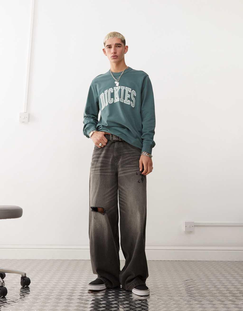 Dickies Aitkin varsity sweatshirt in forest green Product Image