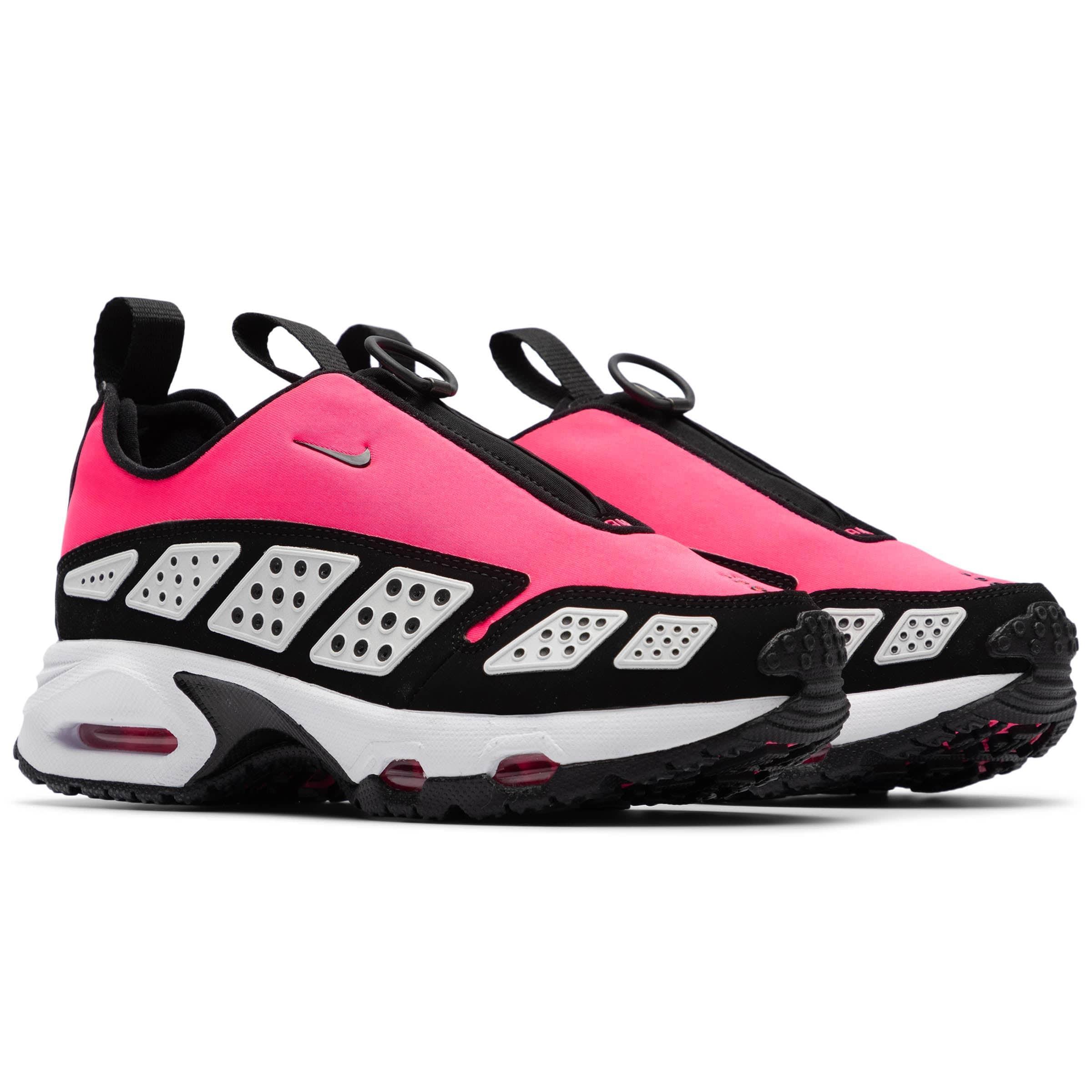 WOMEN'S AIR MAX SNDR Product Image