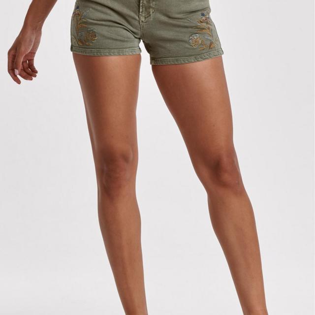 Ava Mid Rise Embroidery Shorts Product Image