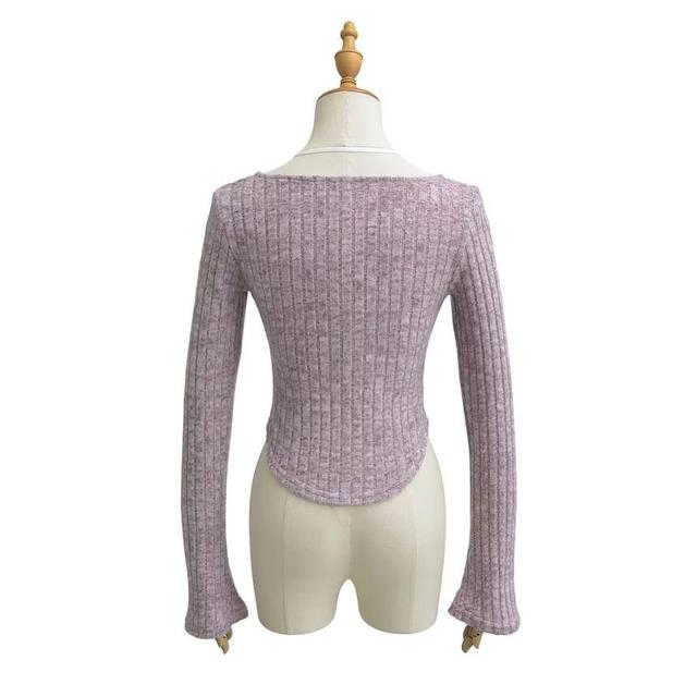 Long-Sleeve Scoop Neck Lace Trim Ribbed Knit Cropped Top Product Image