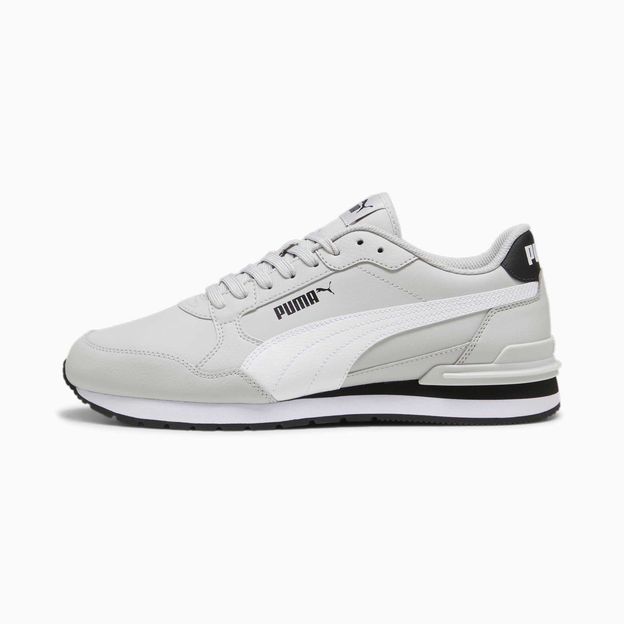 ST Runner v4 Leather Men's Sneakers Product Image