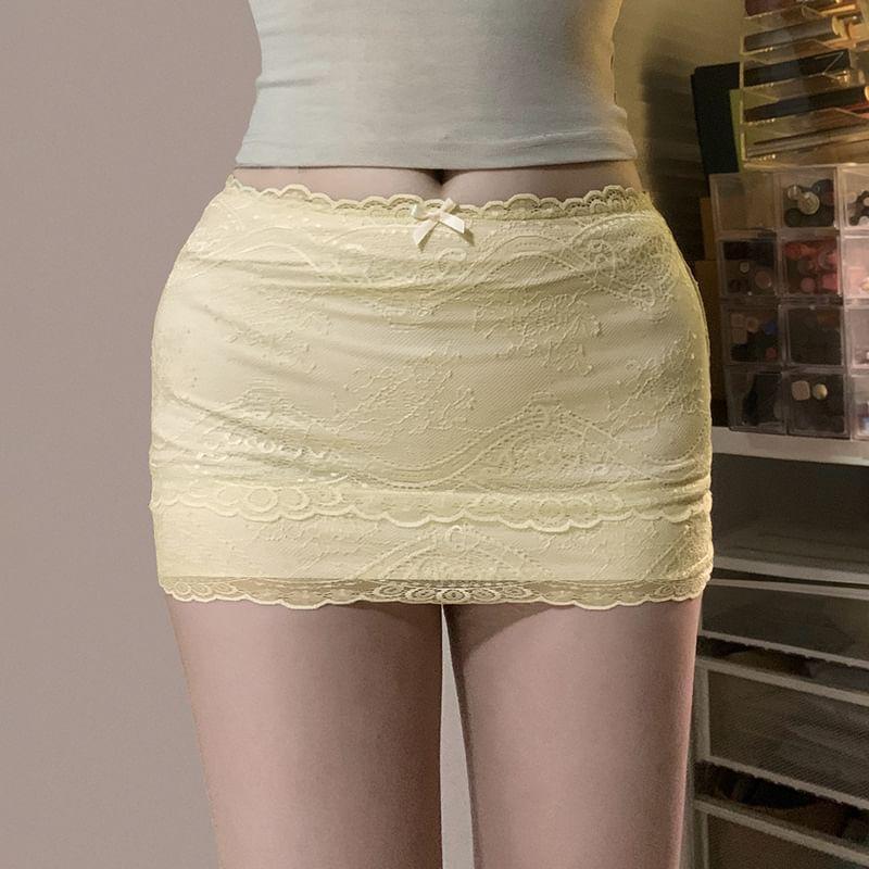 Low Rise Lace Plain Mini Fitted Skirt Product Image