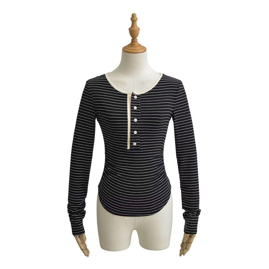 Long-Sleeve Contrast Trim Half Buttoned Top Product Image