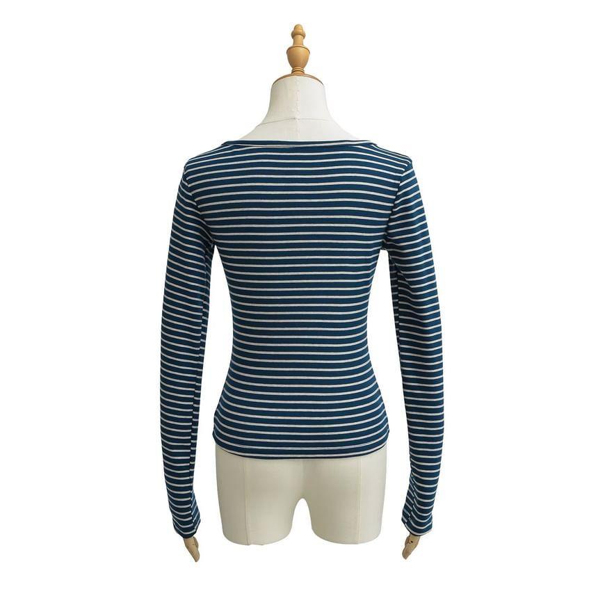 Long Sleeve Lace Panel Striped Slim-Fit Crop T-Shirt Product Image