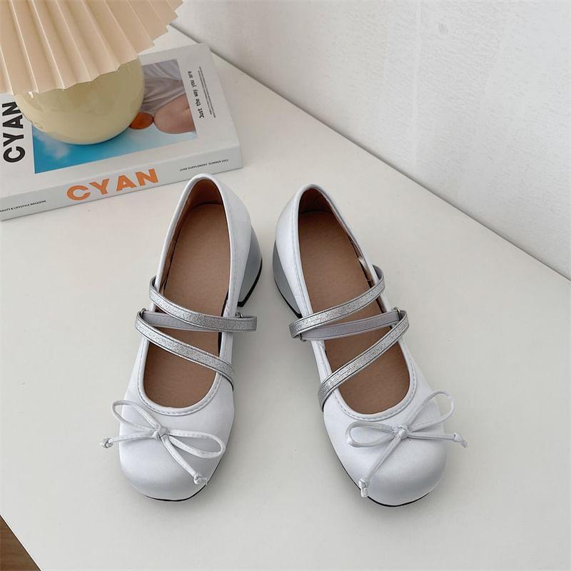 Bow Strappy Chunky Heel Mary Jane Shoes Product Image