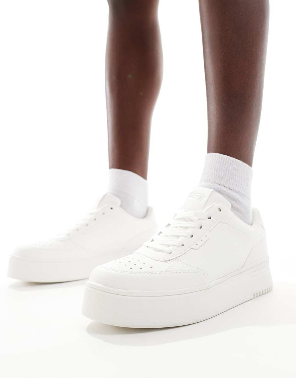 Pull&Bear chunky trainers in white product image