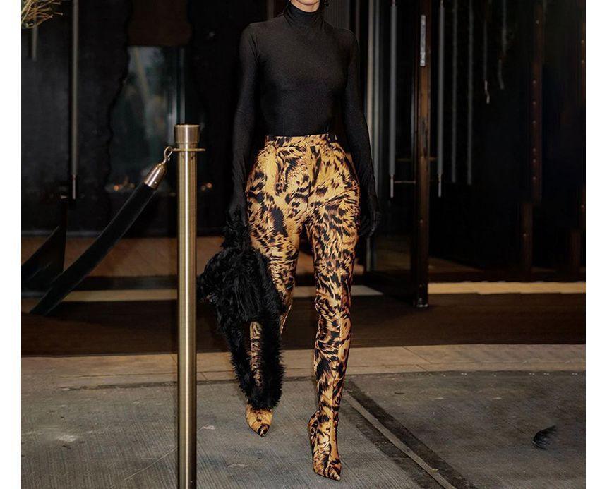 High Waist Leopard Print Tights Product Image