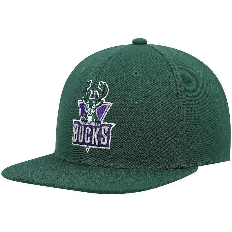 Mens Mitchell & Ness Green Milwaukee Bucks Hardwood Classics Team Ground 2.0 Snapback Hat Product Image