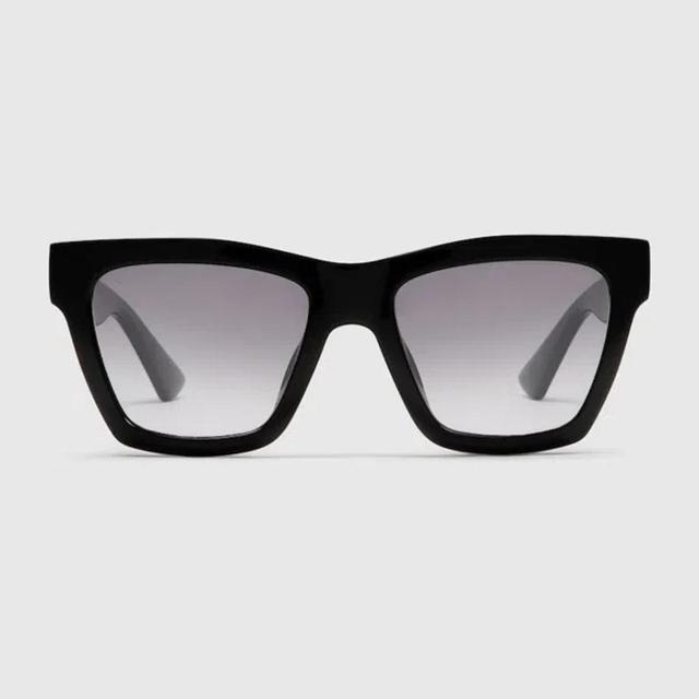 Cat Eye Sunglasses In Black Product Image