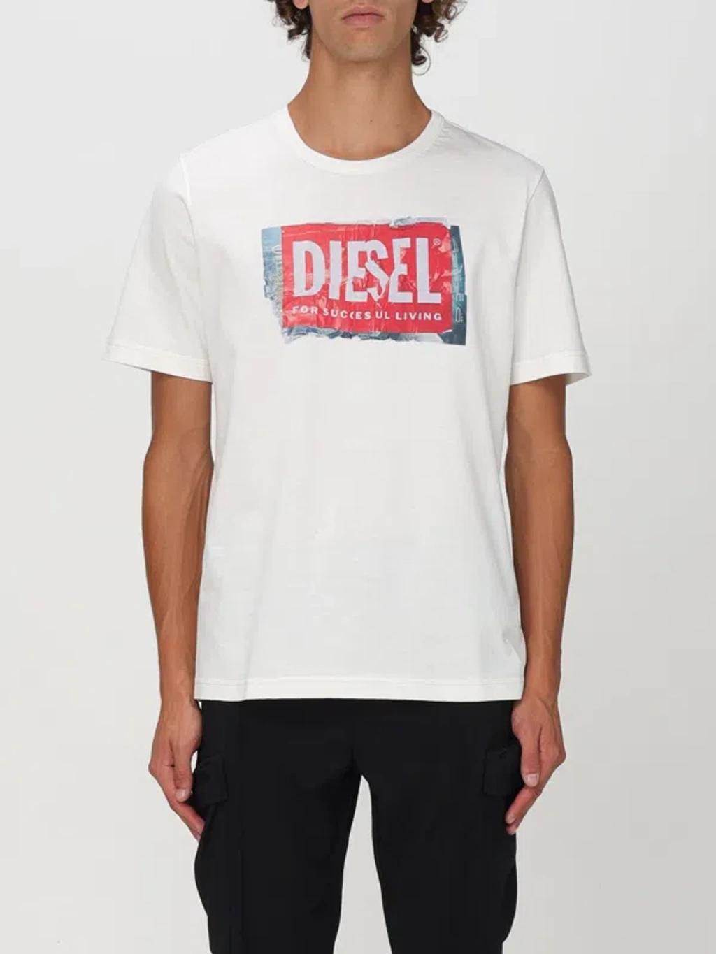 T-adjust-q6 Printed T-shirt In Weiss product image