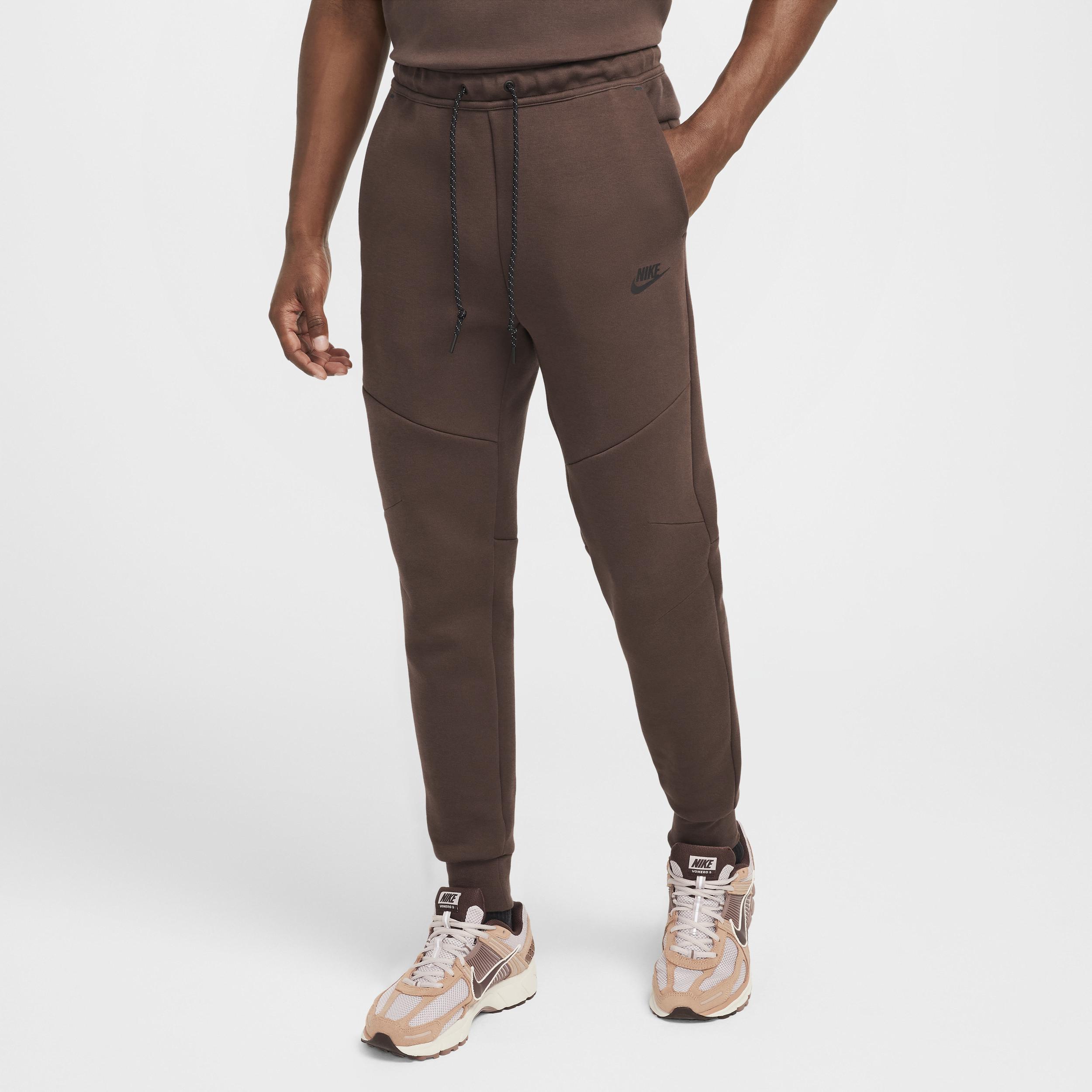 Nike Men's Tech Fleece Jogger Pants Product Image