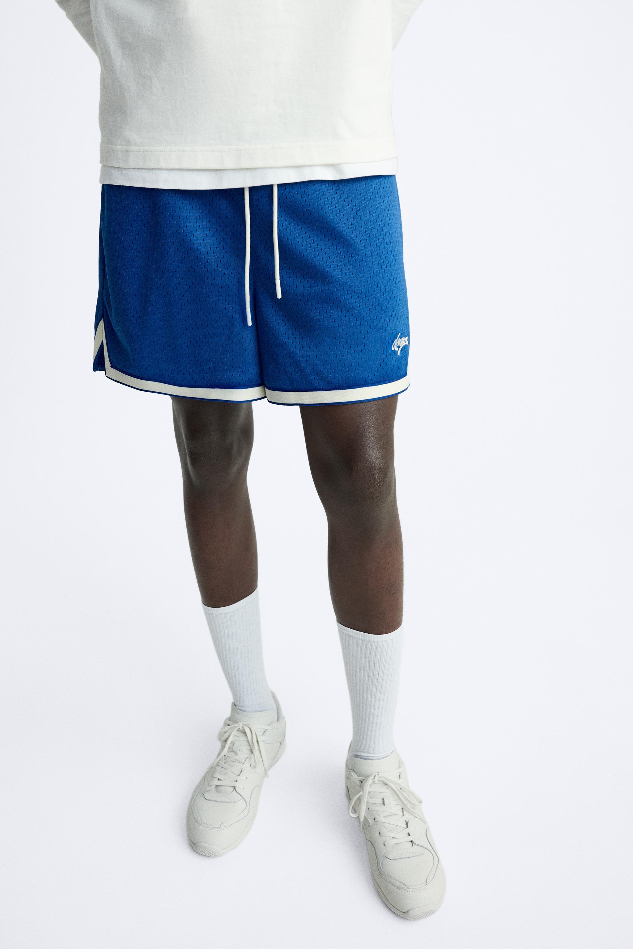 MESH TEXTURED SHORTS Product Image