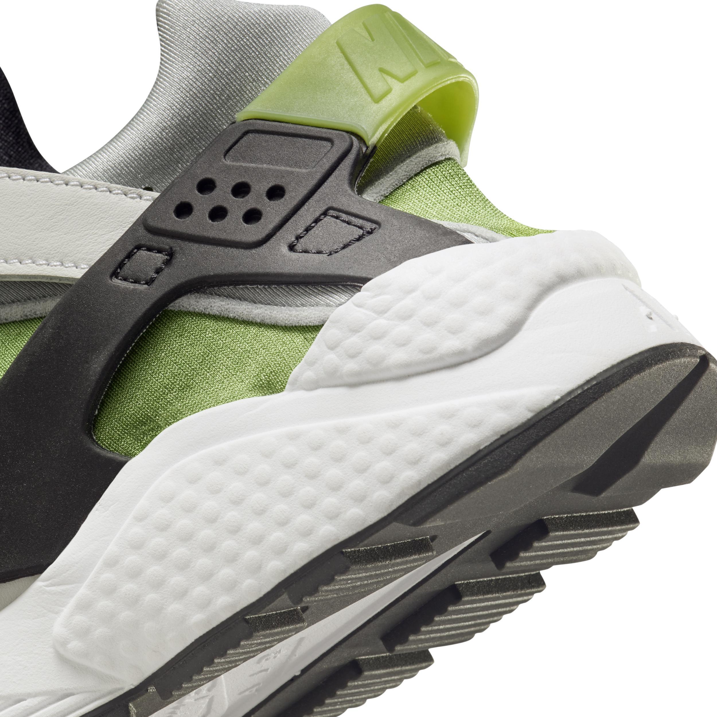 Nike Women's Air Huarache Shoes Product Image