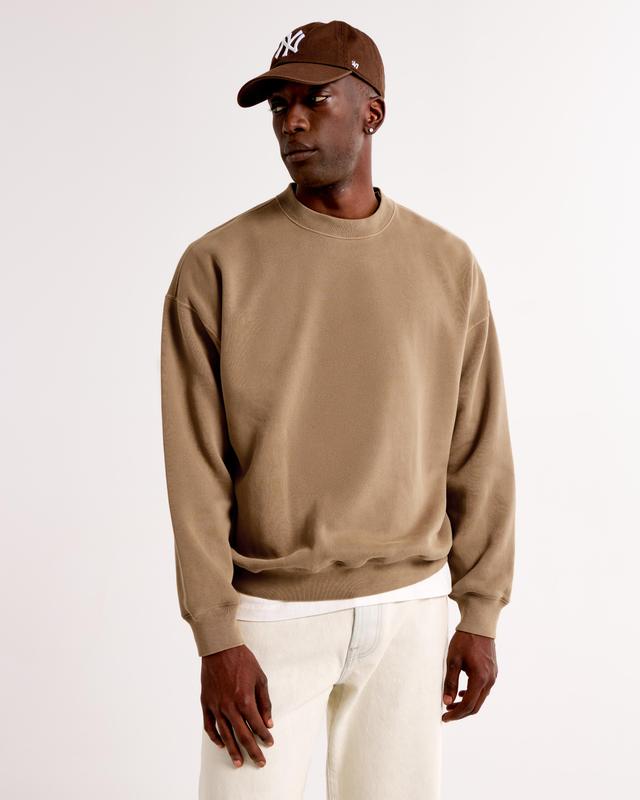 Essential Crew Sweatshirt Product Image