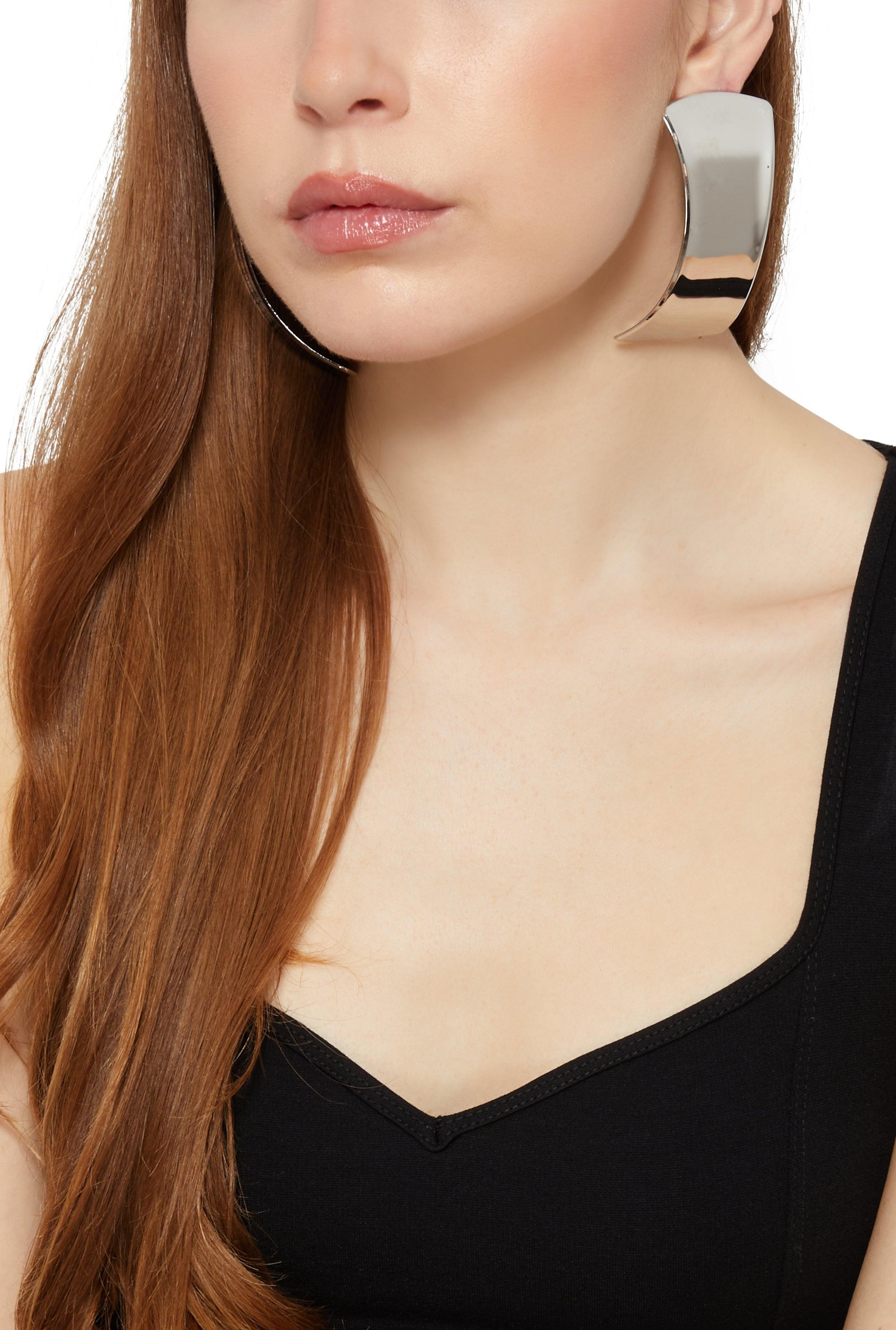 Curved Metallic Drop Earrings Female Product Image