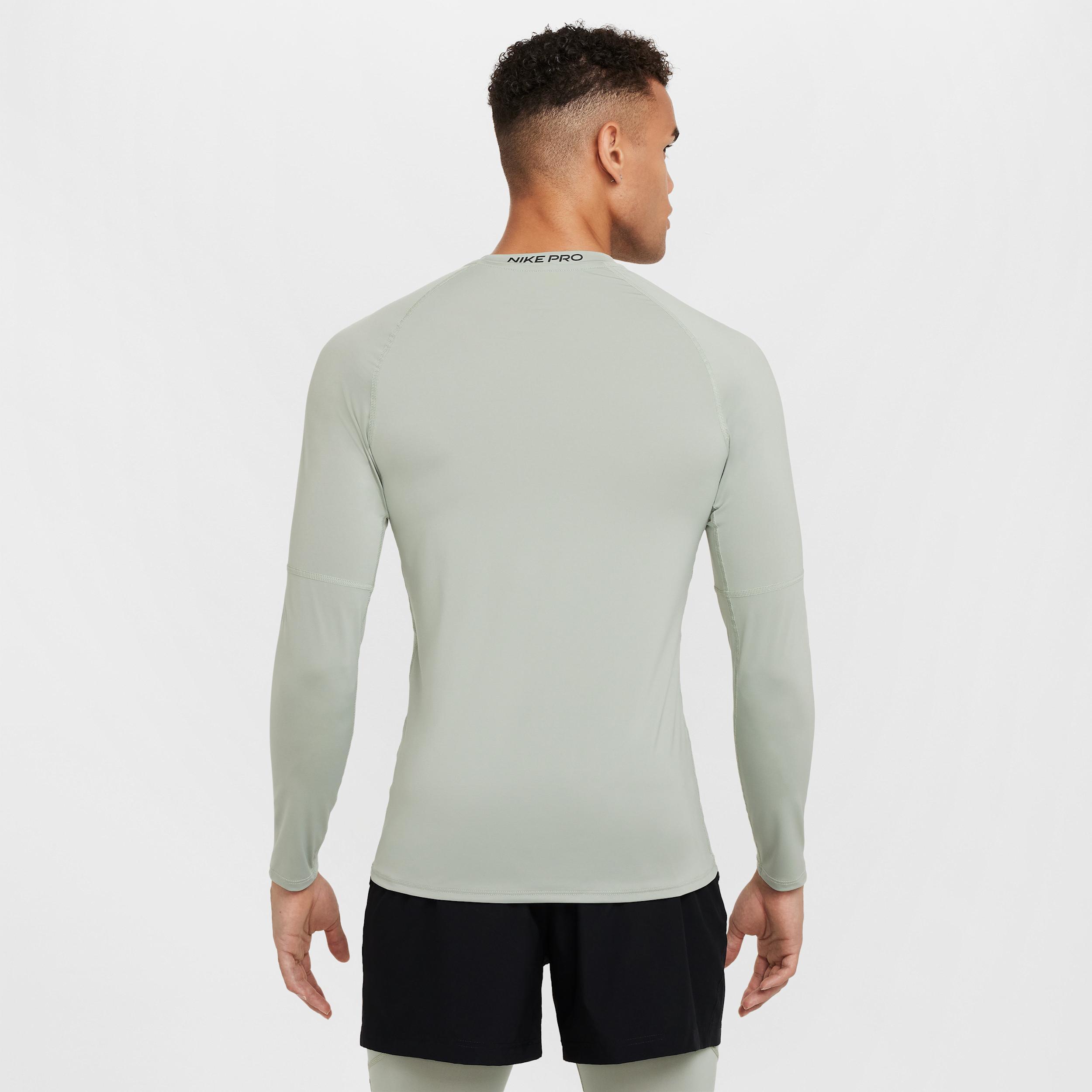 Nike Pro Men's Dri-FIT Slim Long-Sleeve Fitness Top Product Image