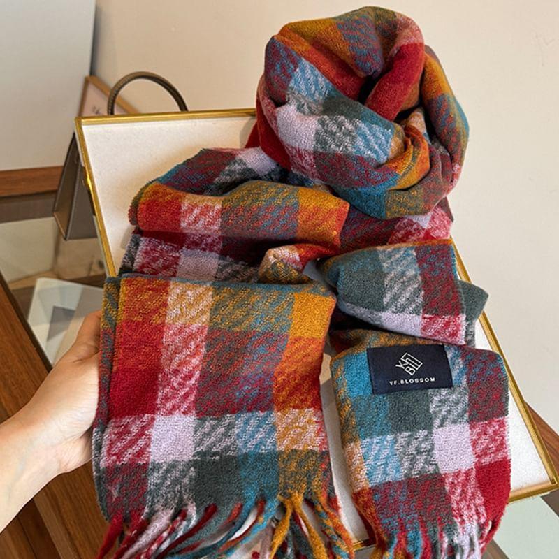 Plaid Fringed Trim Scarf Product Image