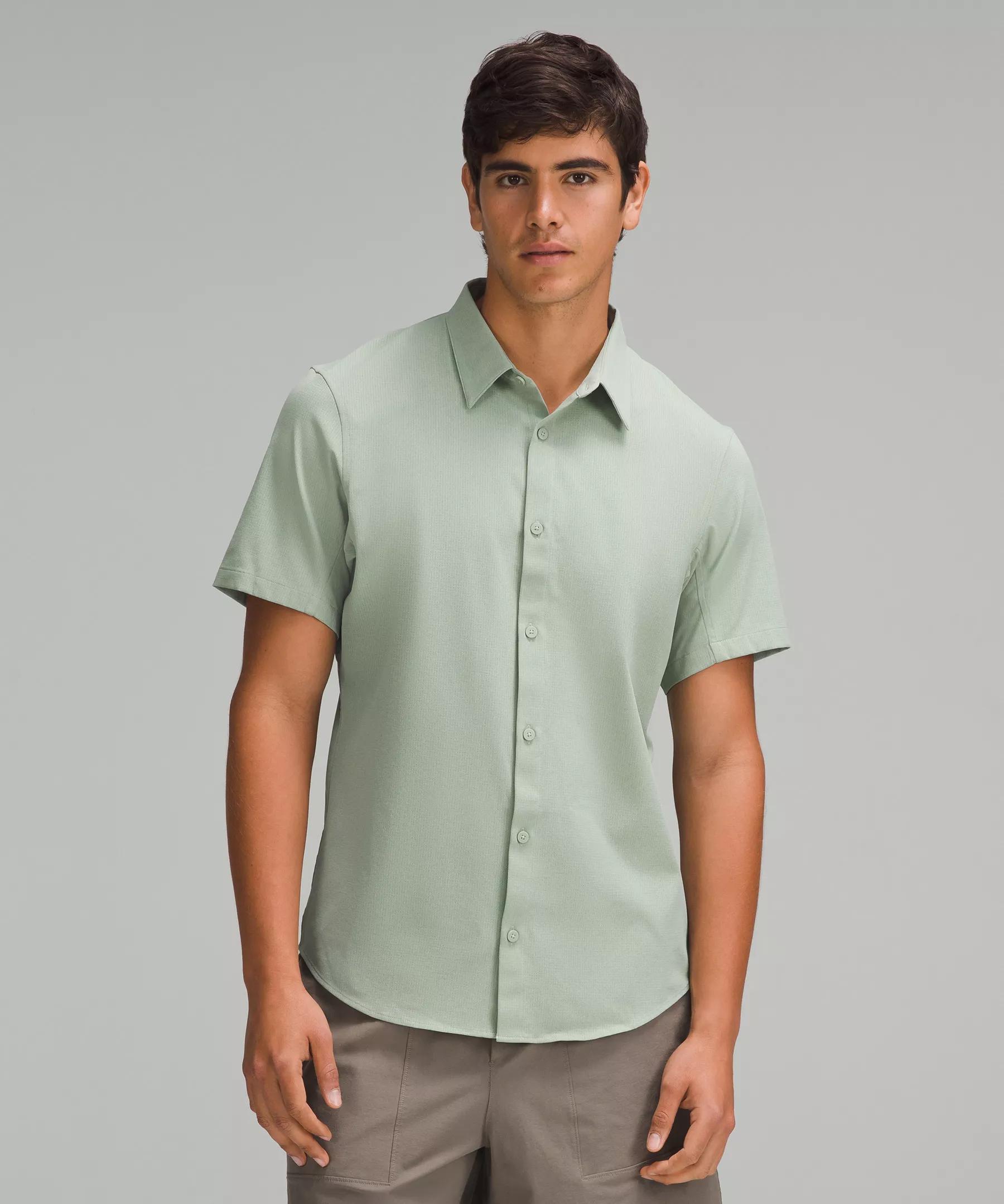 Airing Easy Short-Sleeve Shirt Product Image