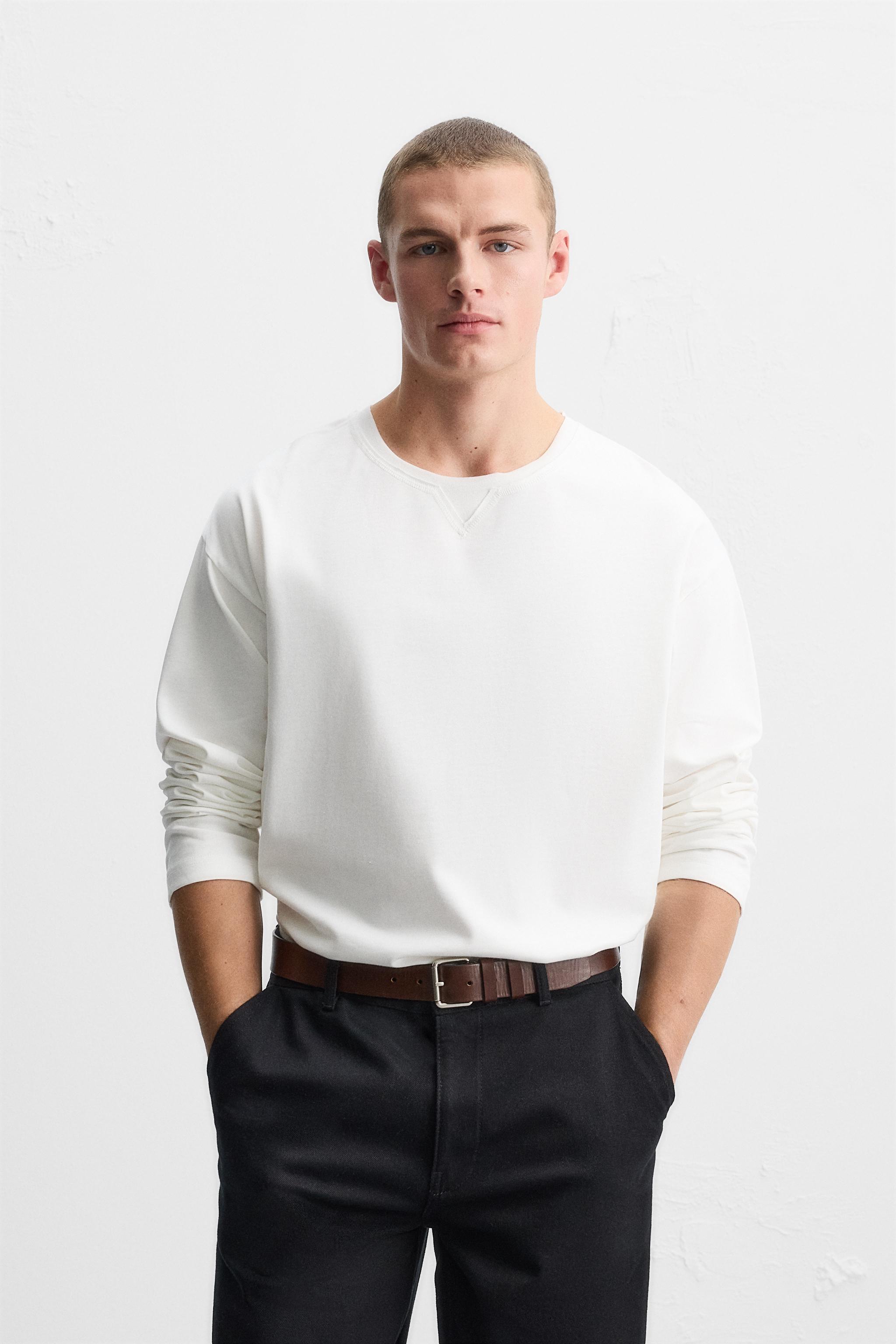 CONTRAST COLLAR T-SHIRT Product Image