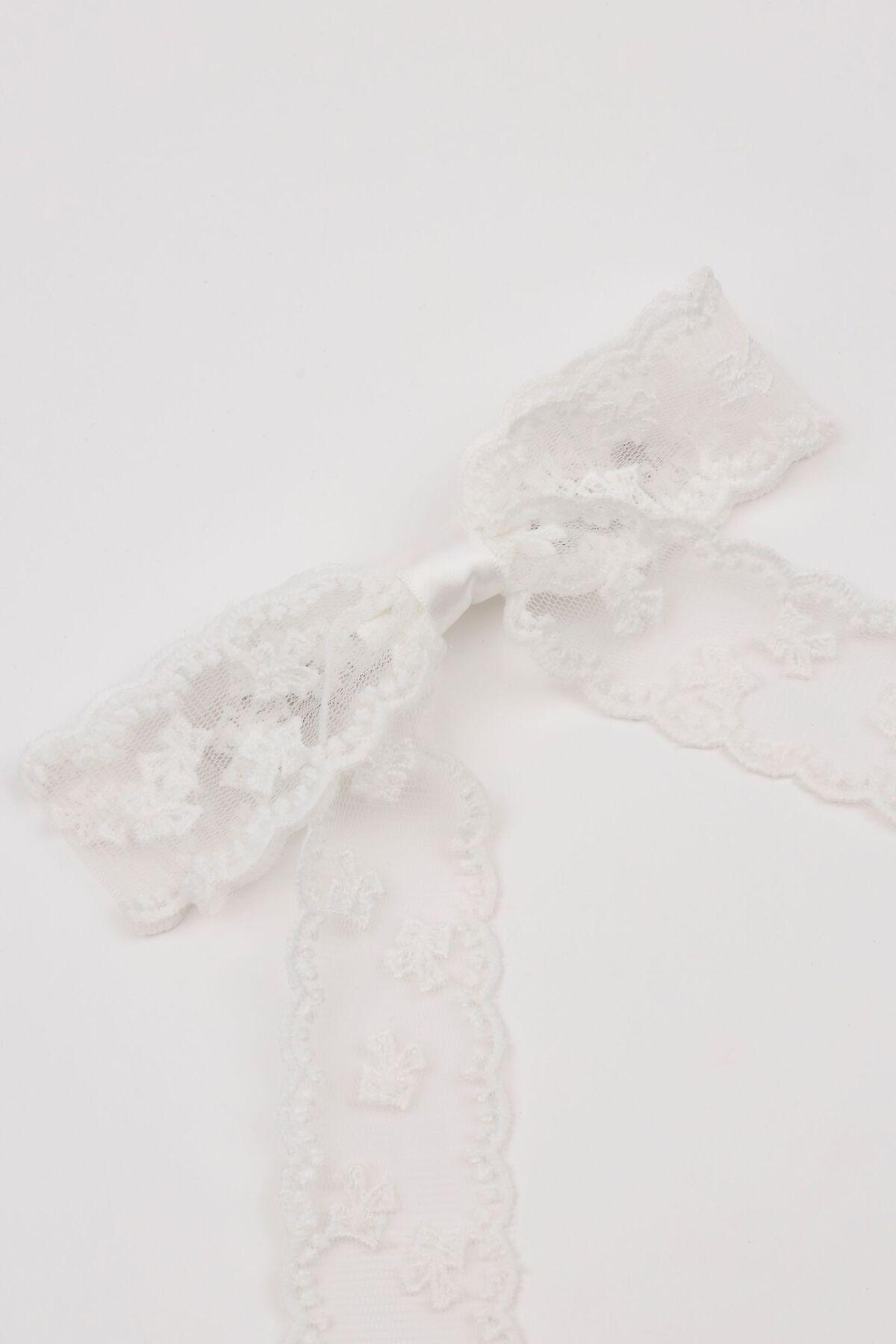 Allover Lace Bow Clip Product Image