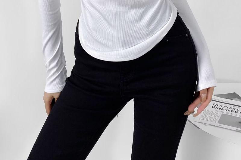 Long-Sleeve turtleneck Plain Top Product Image