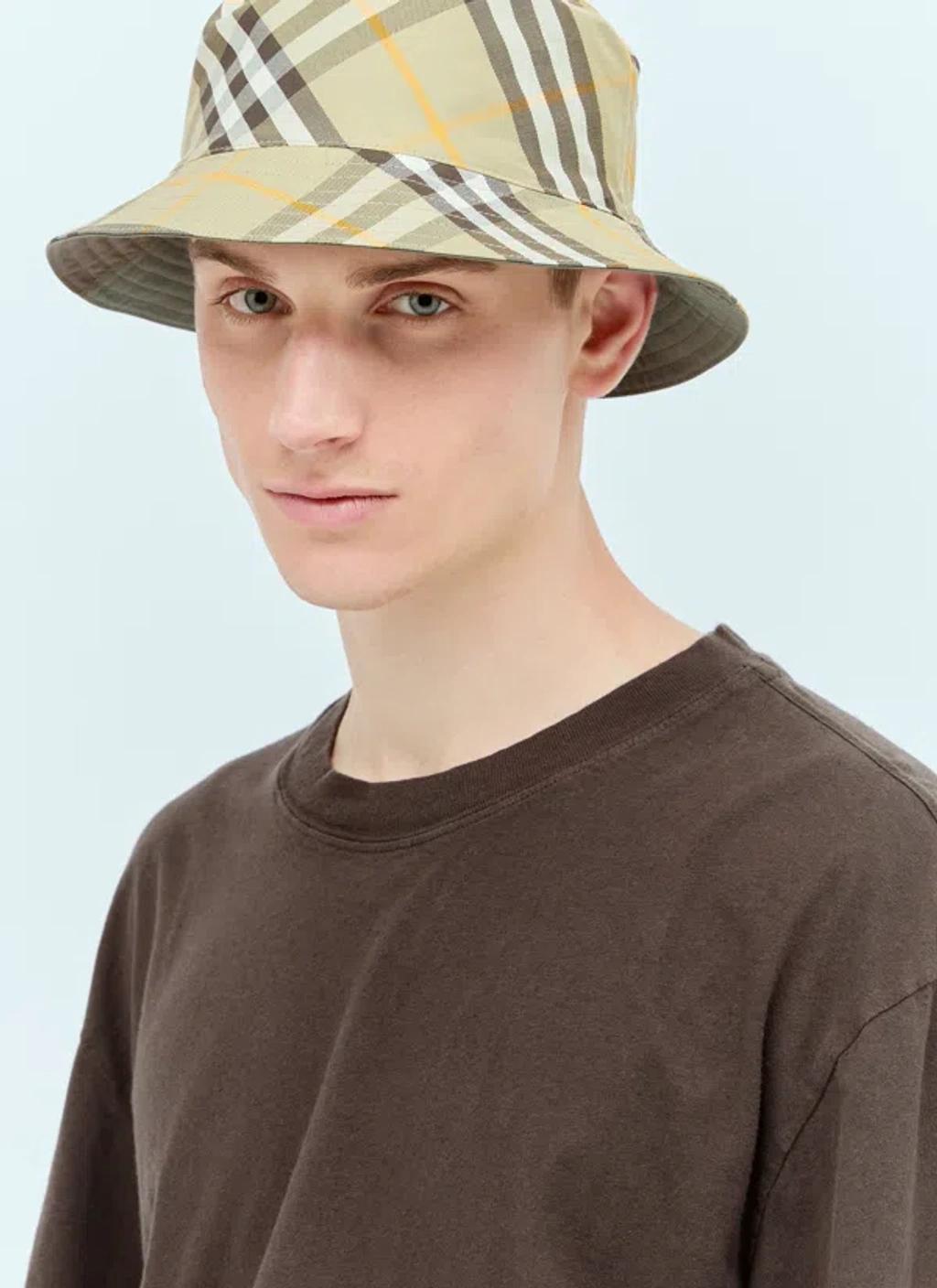 BURBERRY Reversible Bucket Hat In Green Product Image