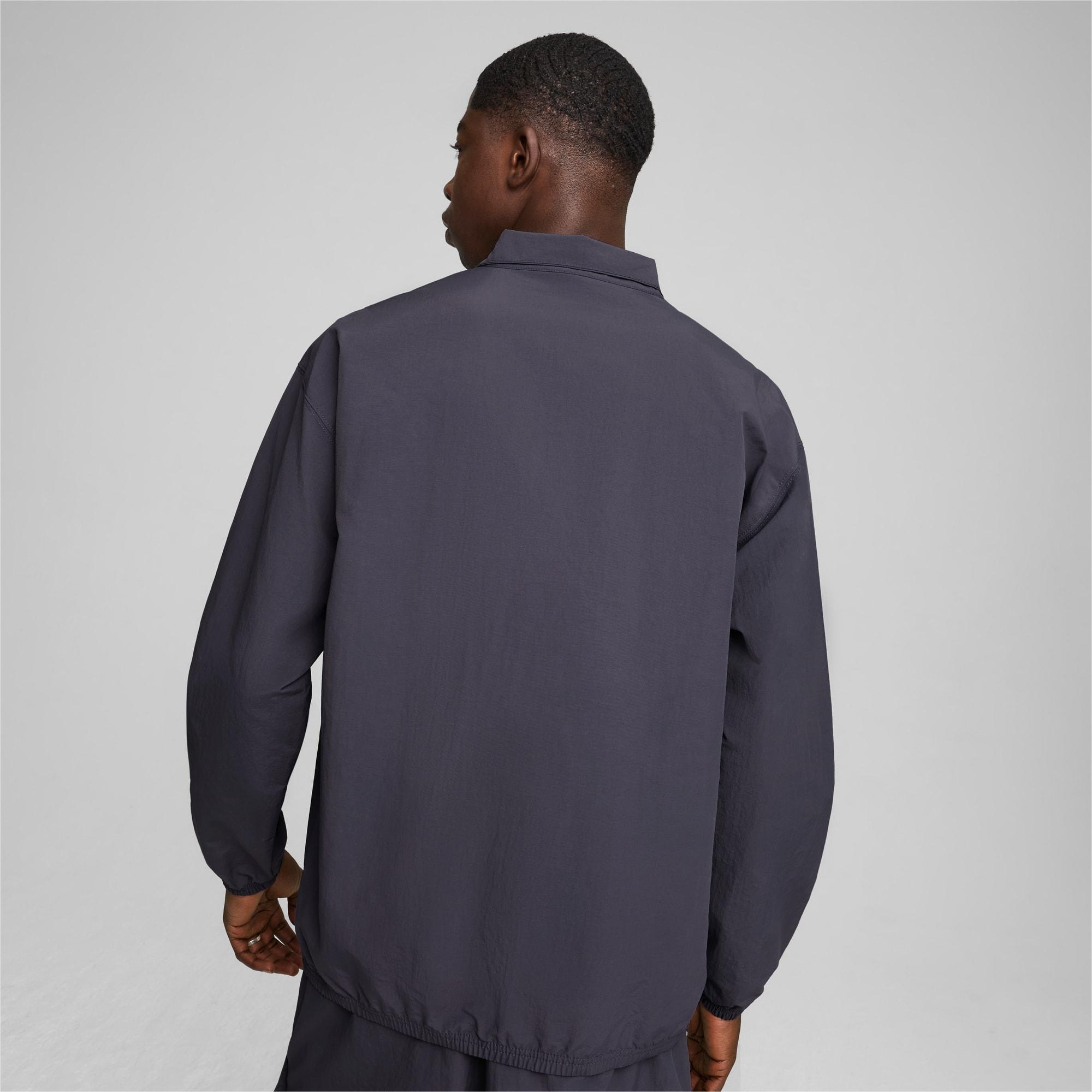 CLASSICS Men's Woven Relaxed Crew Product Image