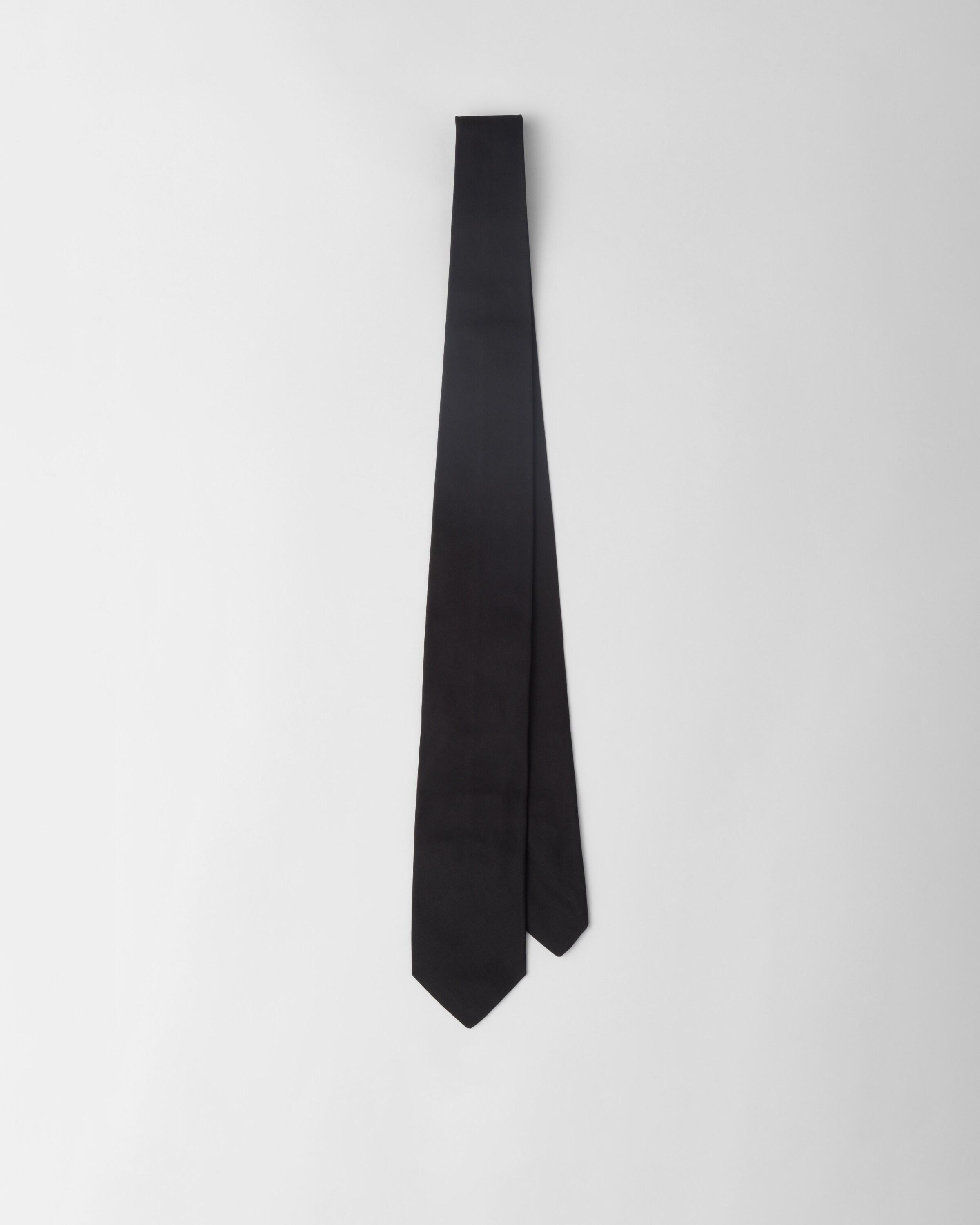 Silk tie Product Image