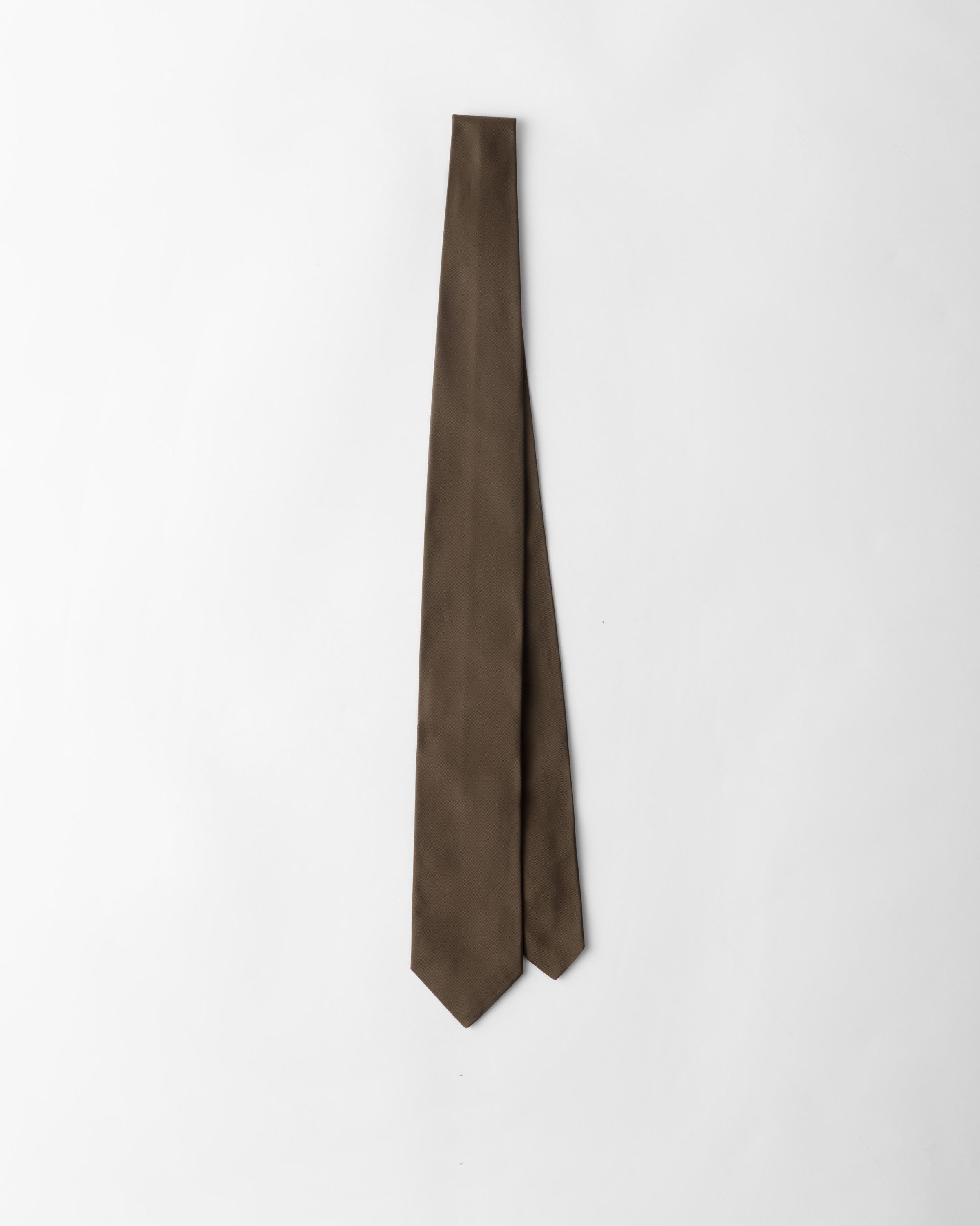 Silk tie Product Image