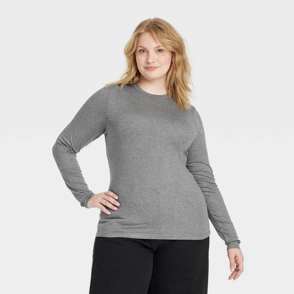 Womens Long Sleeve Featherweight Crewneck T-Shirt - Universal Thread Heather 3X Product Image