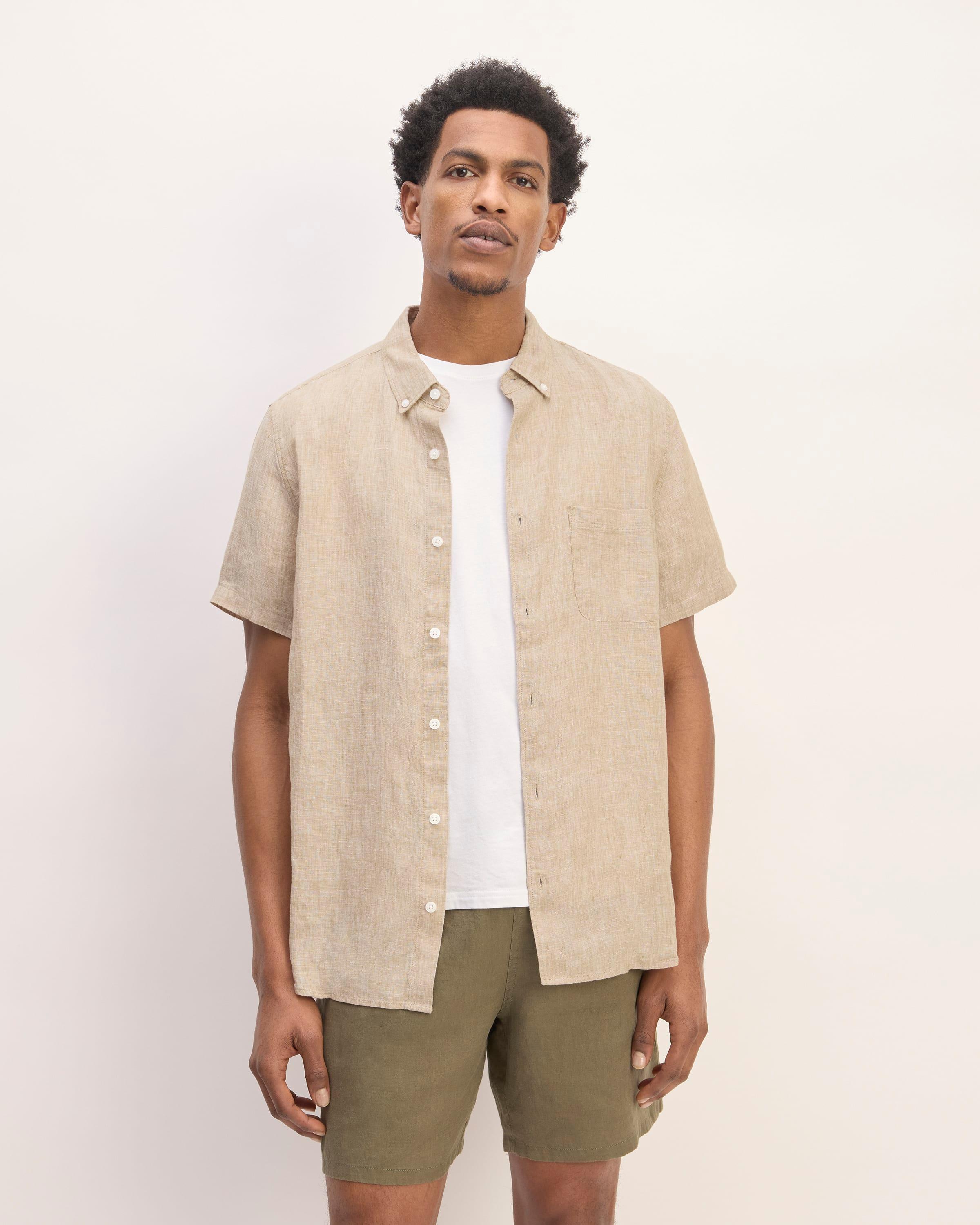 The Classic Short-Sleeve Shirt in Linen Product Image