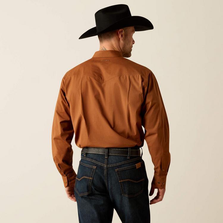 Ariat® Men's L/S Dachshund Solid Relentless Pursuit Classic Fit SNap Shirt Product Image