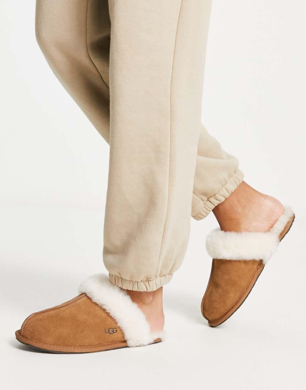 UGG Scuffette II (Chestnut II) Women's Slippers Product Image