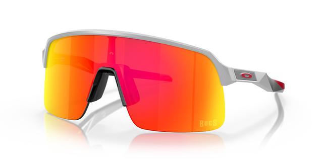 Oakley Men's Kansas City Chiefs Sutro Lite Sunglasses Product Image