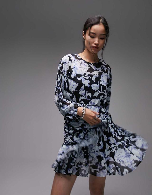 Topshop swing tea dress in blue and black floral print Product Image