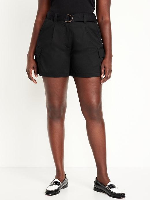 Extra High-Waisted Cargo Shorts -- 4.5-inch inseam Product Image