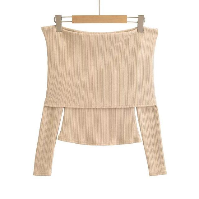 Long-Sleeve Off-Shoulder Plain Ribbed T-Shirt Product Image