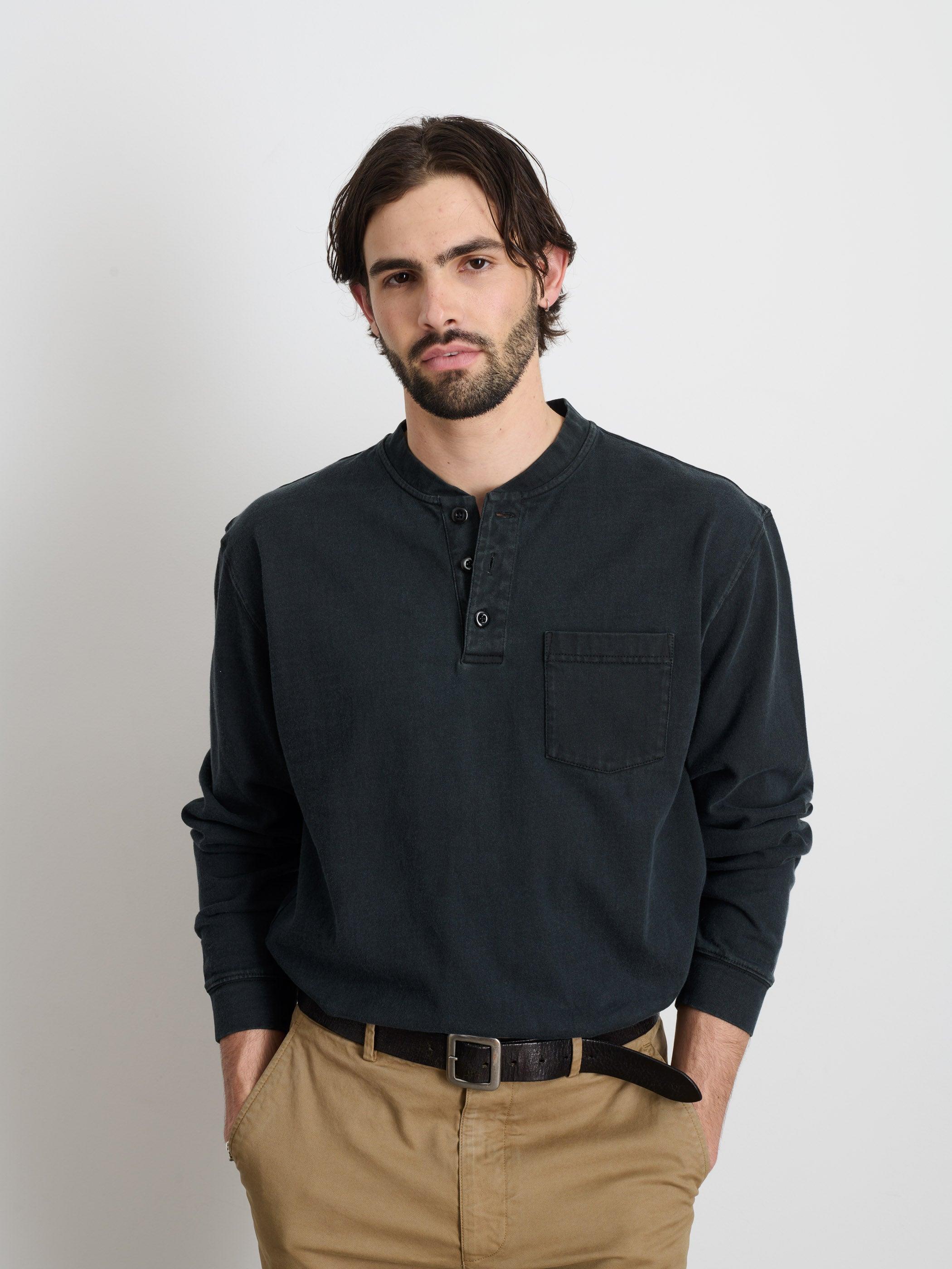 Alan Henley In Heavyweight Cotton Male Product Image