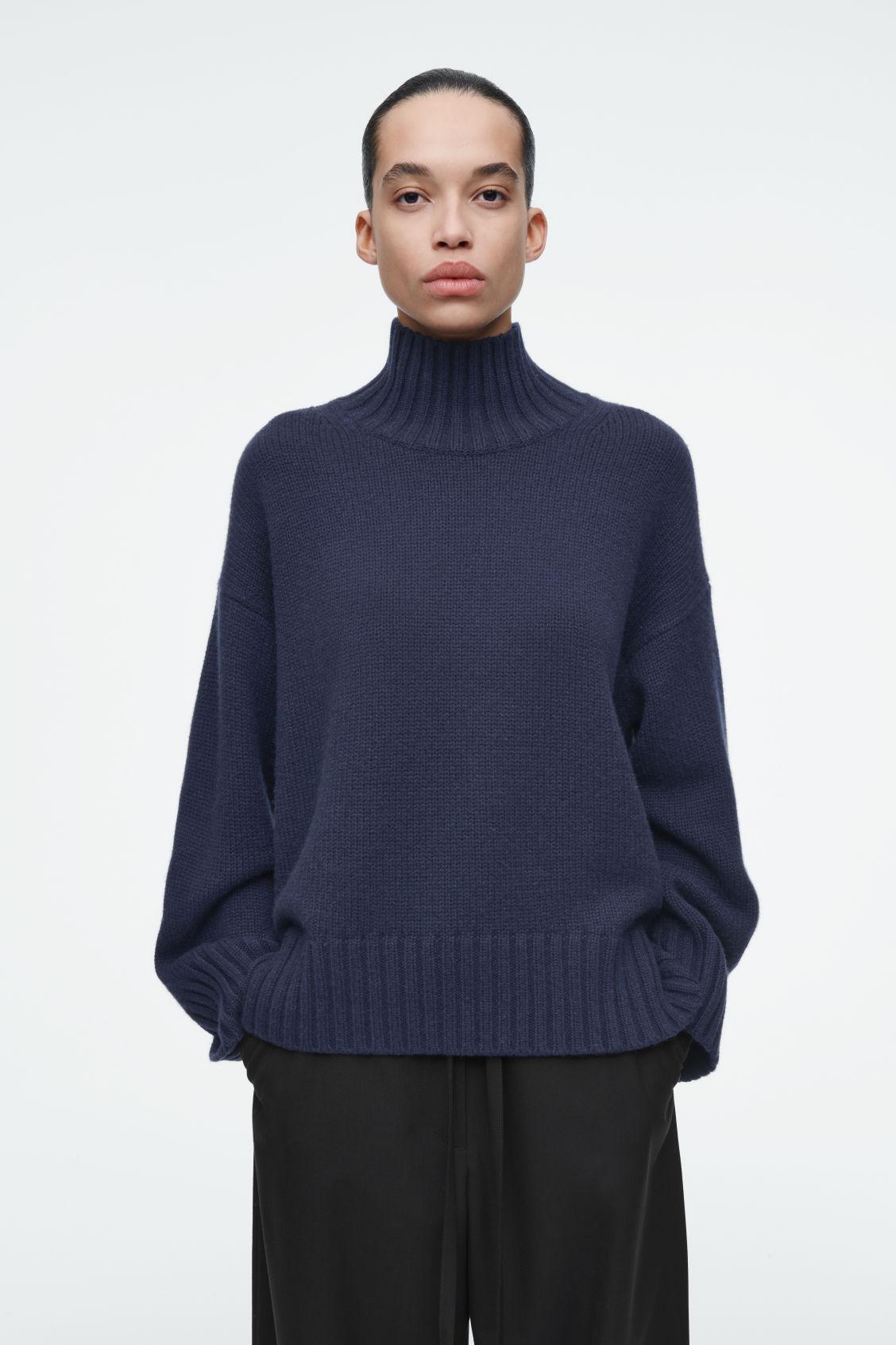 CHUNKY PURE CASHMERE TURTLENECK SWEATER Product Image