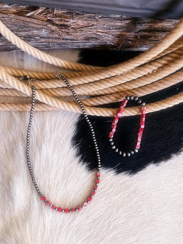 Red Navajo Pearl Gemstone Necklace Product Image