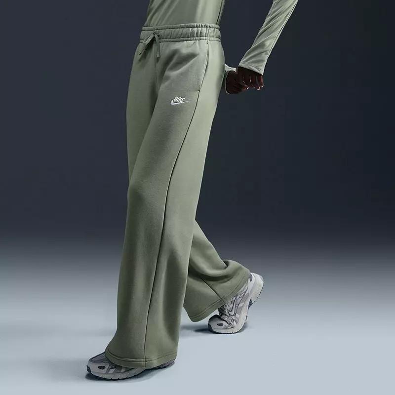 Women's Nike Sportswear Club Fleece Mid-Rise Wide-Leg Sweatpants Product Image