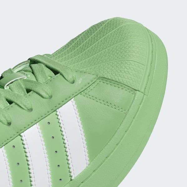 Superstar XLG Shoes Product Image