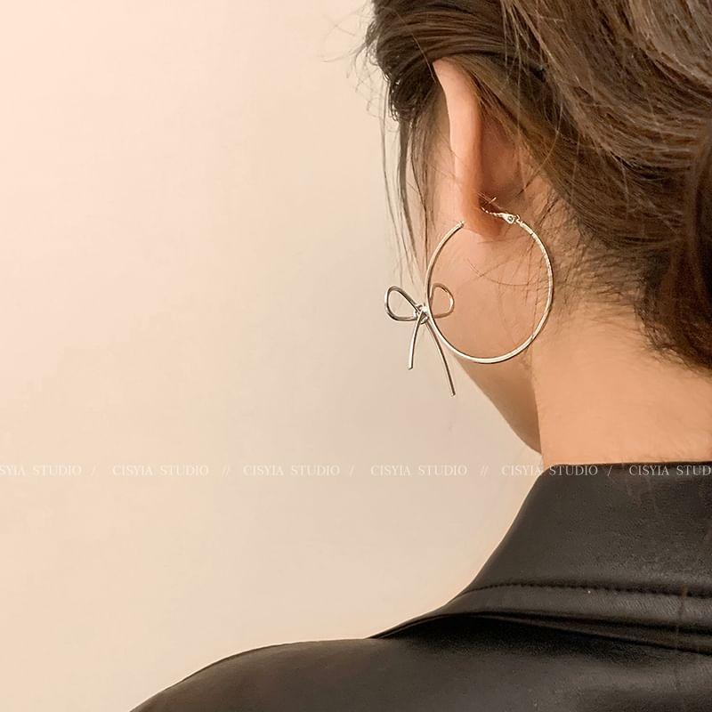 Bow Alloy Hoop Earring Product Image