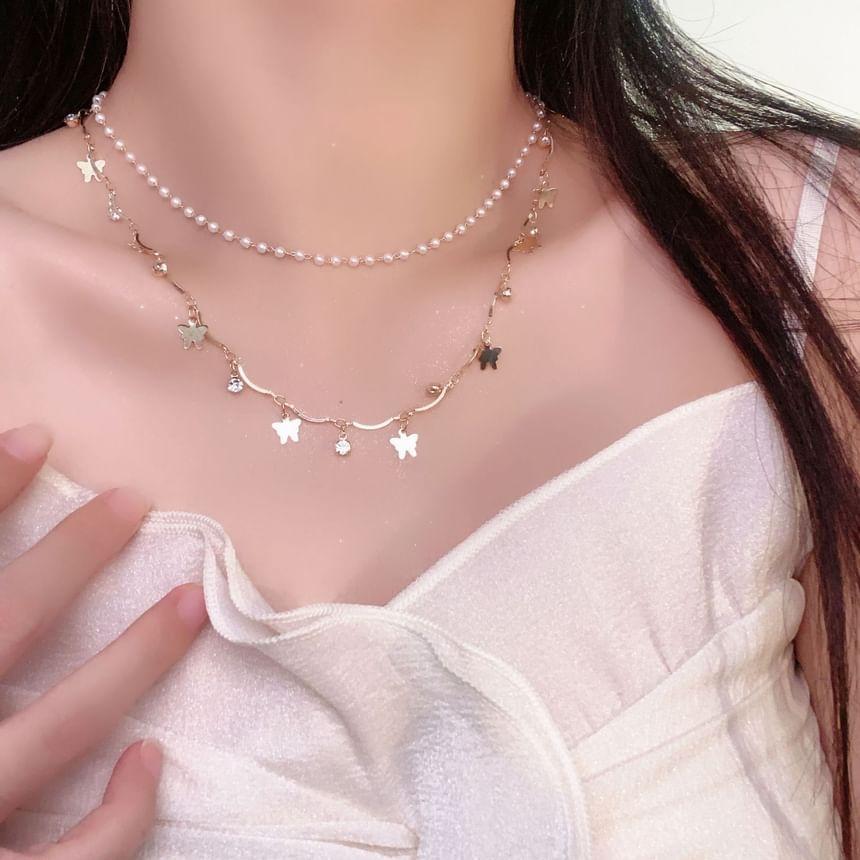 Butterfly Faux Pearl Layered Necklace Product Image